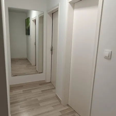 Confort I Apartment *